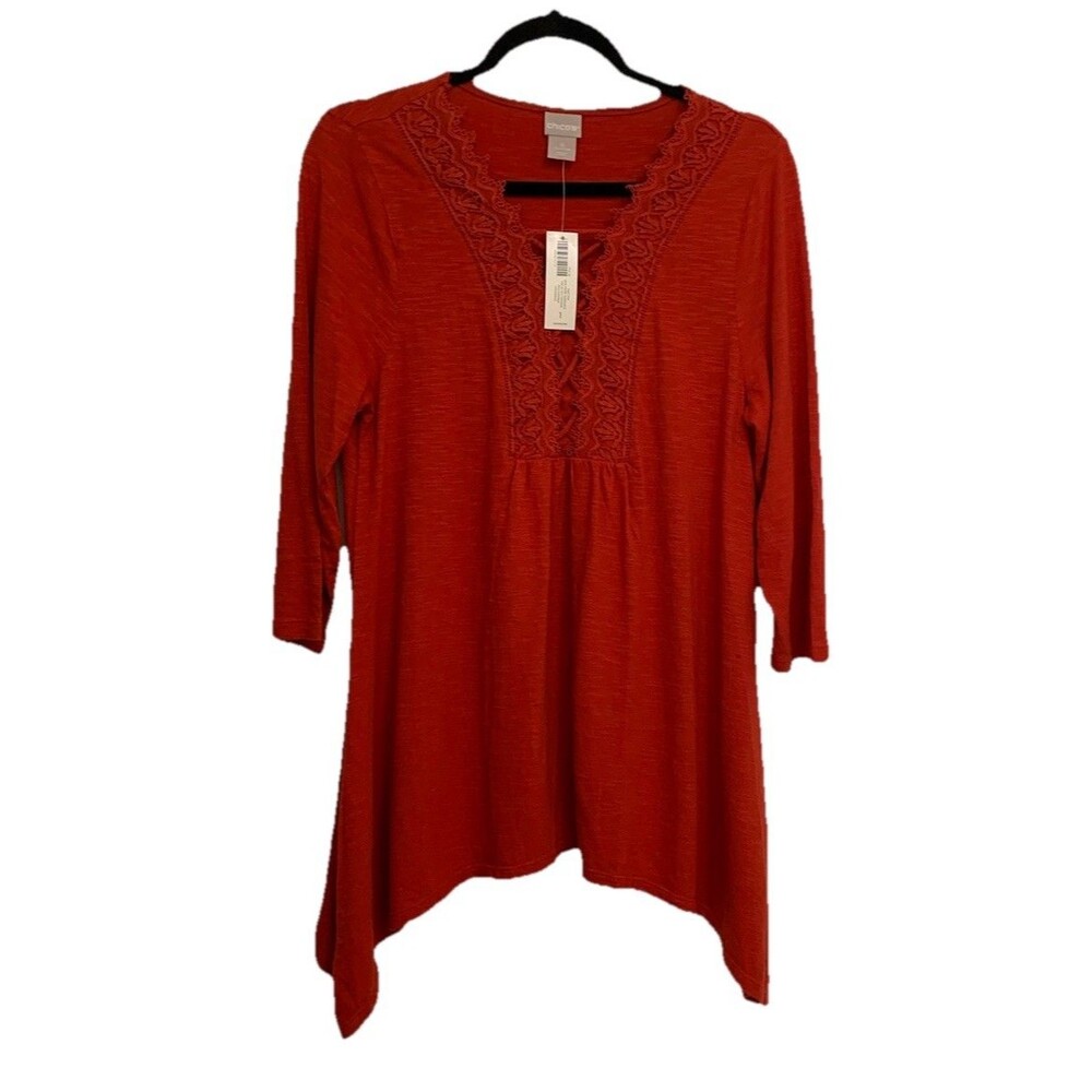 Chicos Size 1 Top Womens Medium Red Lace Sharkbite Hem Rich Paprika Boho Tunic